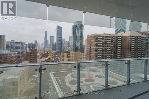 905 - 1 Bloor Street E, Toronto, ON - Outdoor With Balcony