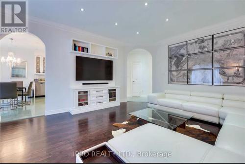 117 Theodore Place, Vaughan, ON - Indoor Photo Showing Living Room