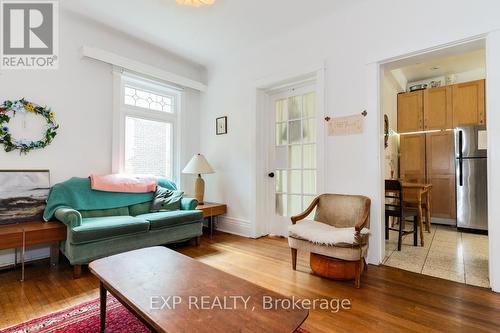 44 Wilson Park Road, Toronto (South Parkdale), ON - Indoor Photo Showing Living Room