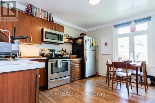 44 Wilson Park Road, Toronto (South Parkdale), ON - Indoor Photo Showing Kitchen