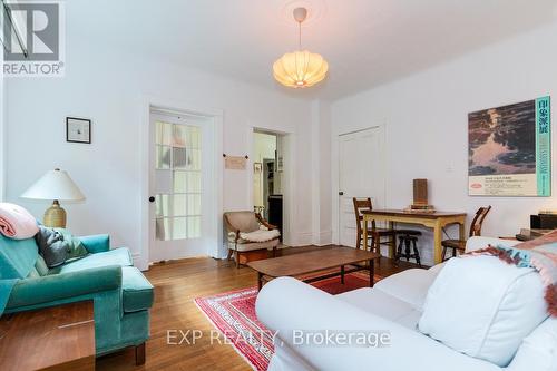 44 Wilson Park Road, Toronto, ON - Indoor Photo Showing Living Room