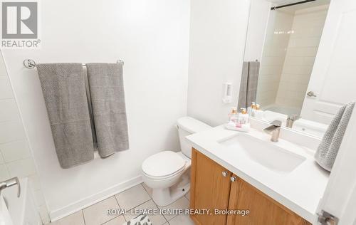 2101 - 6 Dayspring Circle, Brampton (Goreway Drive Corridor), ON - Indoor Photo Showing Bathroom