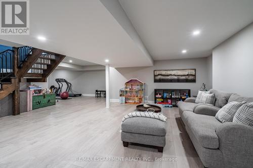 81 Flanders Drive, Hamilton, ON - Indoor