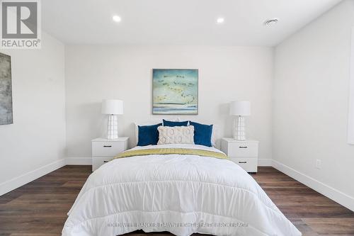 139 Victoria Avenue E, South Huron (Crediton), ON - Indoor Photo Showing Bedroom