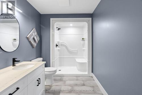 139 Victoria Avenue E, South Huron (Crediton), ON - Indoor Photo Showing Bathroom