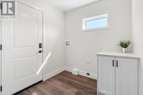 139 Victoria Avenue E, South Huron (Crediton), ON - Indoor Photo Showing Other Room