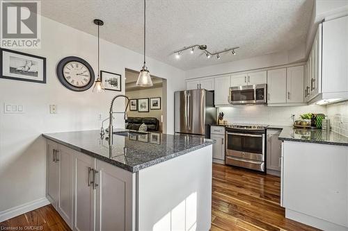 239 Jolliffe Avenue, Rockwood, ON - Indoor Photo Showing Kitchen With Stainless Steel Kitchen With Upgraded Kitchen