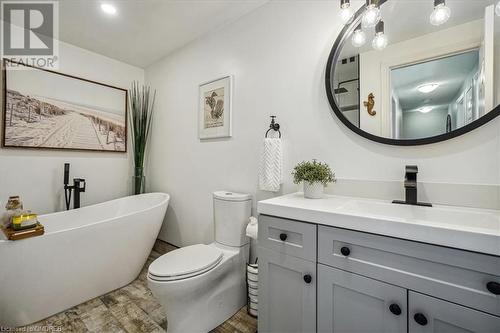 239 Jolliffe Avenue, Rockwood, ON - Indoor Photo Showing Bathroom