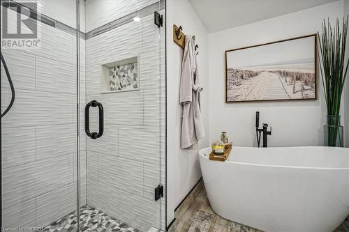 239 Jolliffe Avenue, Rockwood, ON - Indoor Photo Showing Bathroom