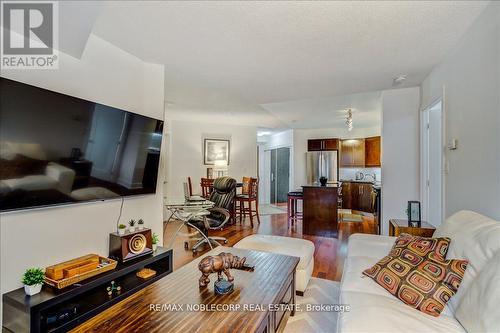 601 - 20 Blue Jays Way, Toronto, ON - Indoor Photo Showing Living Room