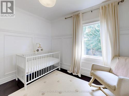 527 Glencairn Avenue, Toronto (Englemount-Lawrence), ON - Indoor Photo Showing Bedroom