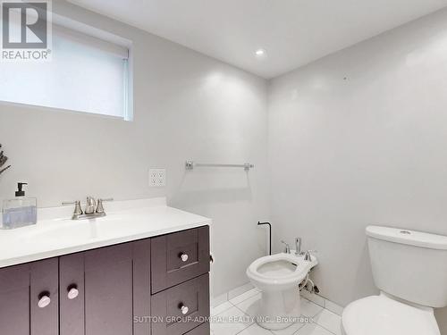 527 Glencairn Avenue, Toronto, ON - Indoor Photo Showing Bathroom