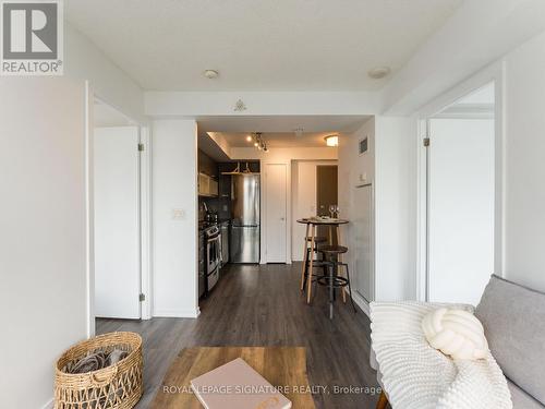 Lph05 - 36 Lisgar Street, Toronto (Little Portugal), ON - Indoor Photo Showing Living Room