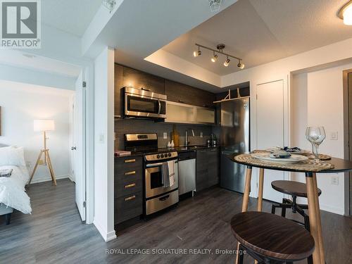 Lph05 - 36 Lisgar Street, Toronto (Little Portugal), ON - Indoor Photo Showing Kitchen