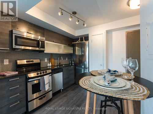 Lph05 - 36 Lisgar Street, Toronto (Little Portugal), ON - Indoor Photo Showing Kitchen