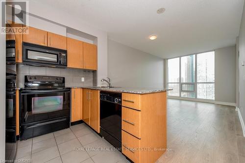 2903 - 16 Yonge Street, Toronto (Waterfront Communities), ON - Indoor Photo Showing Kitchen