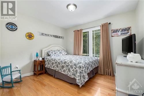 1523 Garden Of Eden Road, Renfrew, ON - Indoor Photo Showing Bedroom