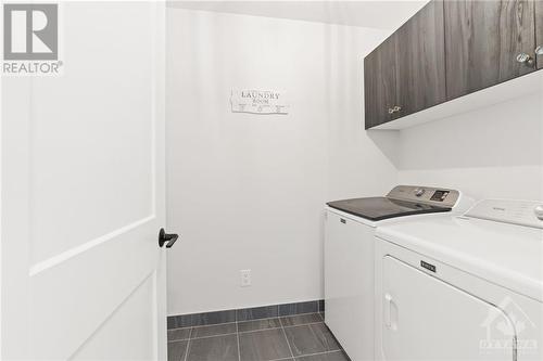 333 Trammel Road, Richmond, ON - Indoor Photo Showing Laundry Room