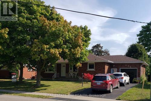 335 Delcrest Avenue E, Norfolk, ON - Outdoor With Facade