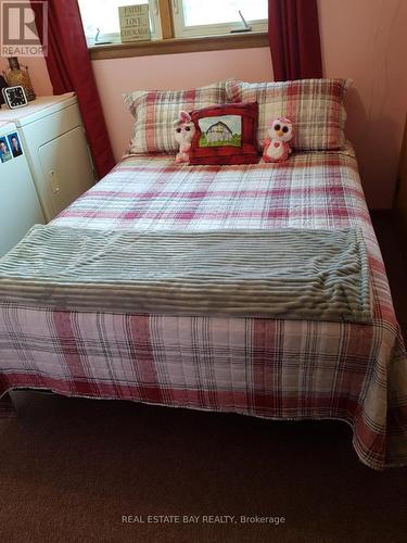 335 Delcrest Avenue E, Norfolk, ON - Indoor Photo Showing Bedroom