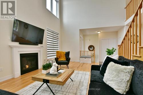 106 Stoneleigh Drive, Blue Mountains, ON - Indoor Photo Showing Living Room With Fireplace