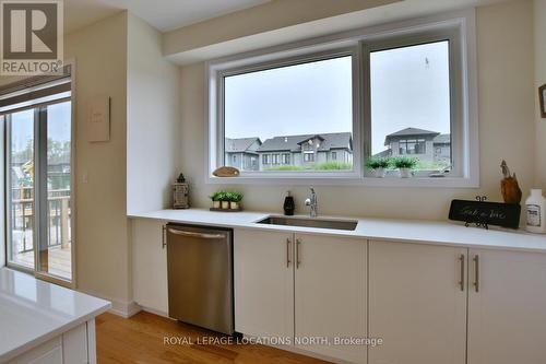 106 Stoneleigh Drive, Blue Mountains, ON - Indoor Photo Showing Kitchen