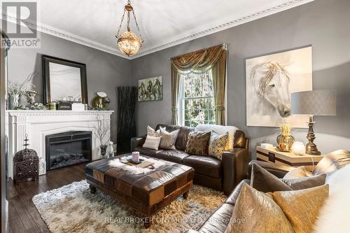 464 Scott Street, St. Catharines, ON - Indoor Photo Showing Living Room With Fireplace