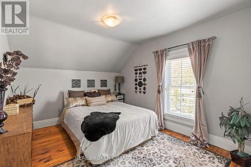 464 Scott Street, St. Catharines, ON - Indoor Photo Showing Bedroom