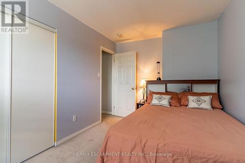 16 Newell Court, Hamilton (Waterdown), ON - Indoor Photo Showing Bedroom