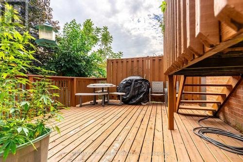 16 Newell Court, Hamilton (Waterdown), ON - Outdoor With Deck Patio Veranda