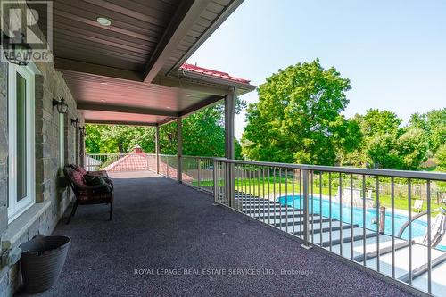 6949 Thorold Stone Road, Niagara Falls, ON - Outdoor With In Ground Pool With Exterior