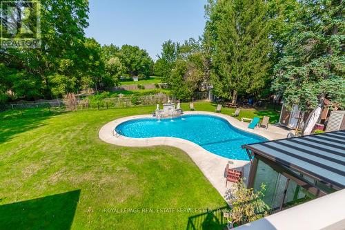 6949 Thorold Stone Road, Niagara Falls (Stamford), ON - Outdoor With In Ground Pool With Backyard