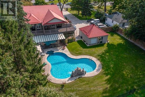 6949 Thorold Stone Road, Niagara Falls, ON - Outdoor With In Ground Pool With Backyard