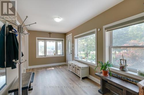 6949 Thorold Stone Road, Niagara Falls, ON - Indoor Photo Showing Other Room