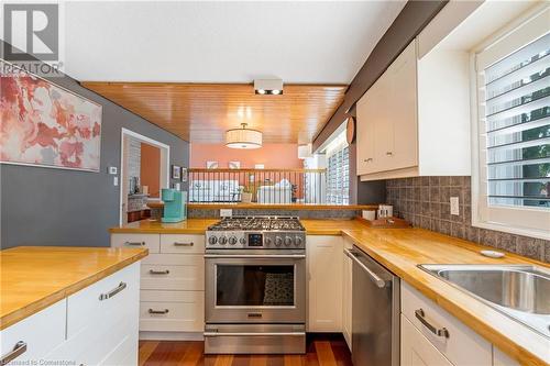 3537 Eton Crescent, Niagara Falls, ON - Indoor Photo Showing Kitchen