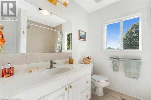 3537 Eton Crescent, Niagara Falls, ON - Indoor Photo Showing Bathroom