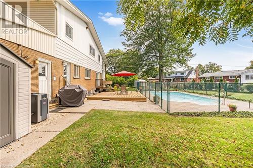 3537 Eton Crescent, Niagara Falls, ON - Outdoor With In Ground Pool With Exterior