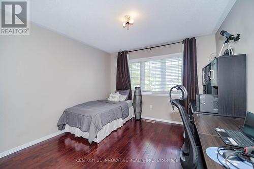 87 Glacier Crescent, Toronto, ON - Indoor Photo Showing Bedroom