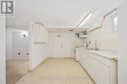 57 Houndtrail Drive, Toronto (Highland Creek), ON - Indoor Photo Showing Kitchen With Double Sink