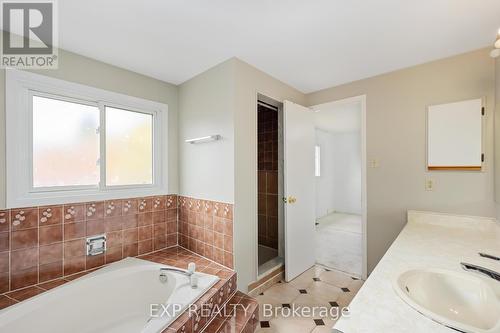 57 Houndtrail Drive, Toronto (Highland Creek), ON - Indoor Photo Showing Bathroom