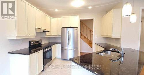 1751 Liatris Drive, Pickering, ON - Indoor Photo Showing Kitchen With Double Sink With Upgraded Kitchen