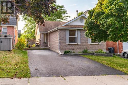 20 Moss Place, Guelph, ON - Outdoor