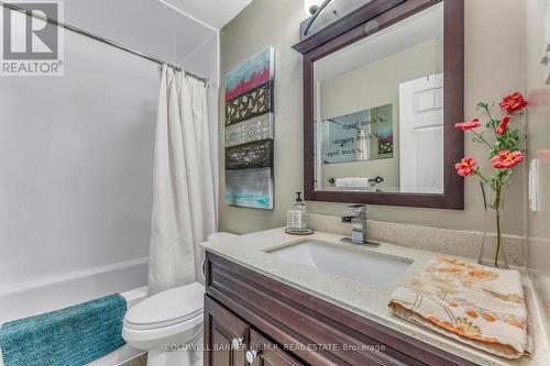 249 Lloyd Avenue, Newmarket (Central Newmarket), ON - Indoor Photo Showing Bathroom