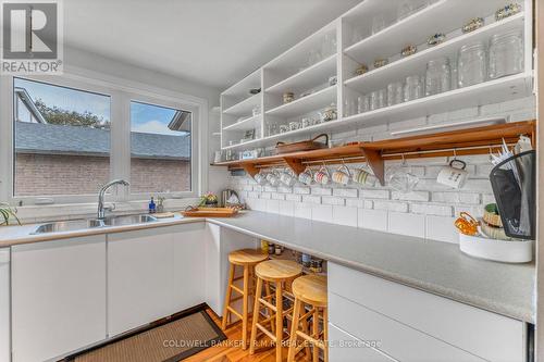 249 Lloyd Avenue, Newmarket (Central Newmarket), ON - Indoor Photo Showing Kitchen With Double Sink