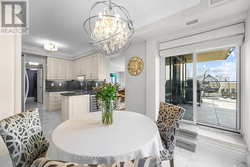 710A - 9088 Yonge Street, Richmond Hill, ON - Indoor Photo Showing Dining Room