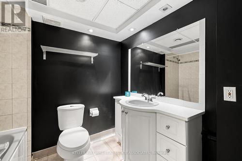 129 Cheltenham Road, Barrie (Georgian Drive), ON - Indoor Photo Showing Bathroom