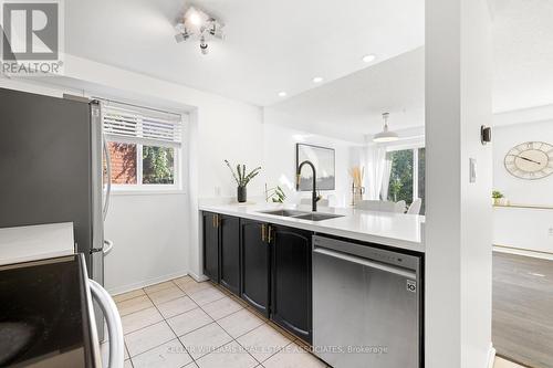 129 Cheltenham Road, Barrie (Georgian Drive), ON - Indoor Photo Showing Kitchen With Double Sink