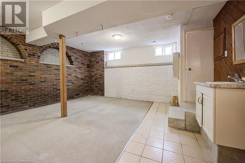 251 Metcalfe Street, Guelph, ON - Indoor