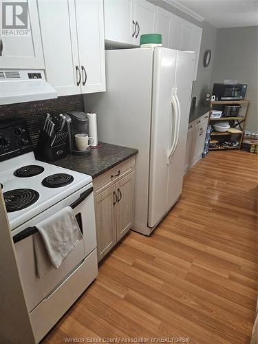 925 Grand ... West Unit# 108, Chatham, ON - Indoor Photo Showing Kitchen