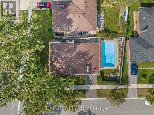 2 Guernsey Drive, Toronto (Etobicoke West Mall), ON - 